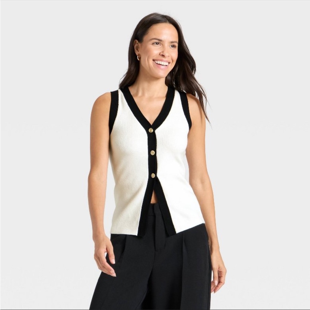 Women's Black and White Sleeveless Cardigan Top